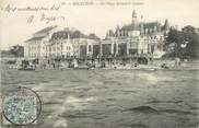 33 Gironde / CPA FRANCE 33 "Arcachon, la plage devant le casino"