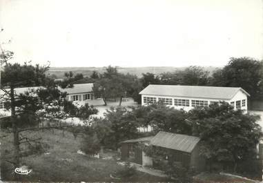 / CPSM FRANCE 17 "Port des Barques, colonie de vacances d'Albertville"