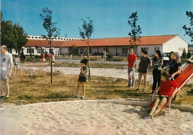 / CPSM FRANCE 17 "Ile de Ré, le bois plage, jardin d'enfants"