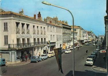 / CPSM FRANCE 17 "Rochefort sur Mer, rue de l'Arsenal"