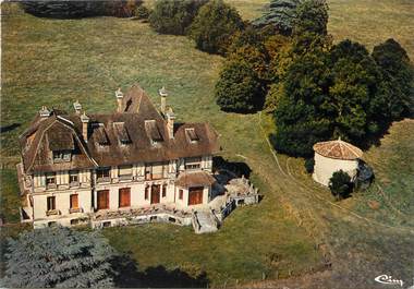 / CPSM FRANCE 17 "Thénac, le château du Gai Logis"