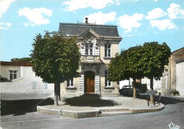 / CPSM FRANCE 17 "Thairé d'Aunis, la mairie"