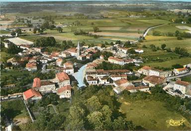 / CPSM FRANCE 17 "Tesson, vue générale aérienne"