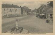 72 Sarthe CPA FRANCE 72 "Beaumont sur Sarthe, place d'Armes et route d'Alençon"