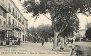 84 Vaucluse CPA FRANCE 84 "Carpentras, place de l'hôpital, hôtel de l'univers"