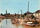 17 Charente Maritime CPSM FRANCE 17 "La Tremblade, le port et l'église"