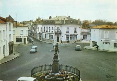 CPSM FRANCE 17 "Saujon, la place Denfert Rochereau"