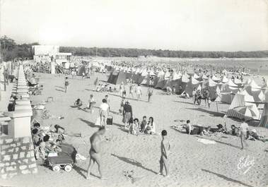 CPSM FRANCE 17 "Saint Georges de Didonne, vue d'ensemble de la plage et le casino"