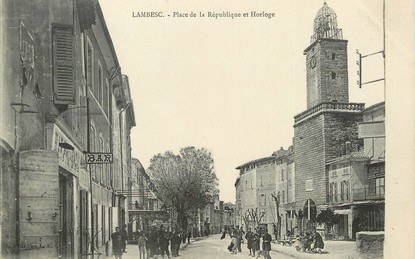 / CPA FRANCE 13 "Lambesc, place de la République et Horloge"