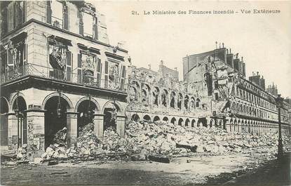 CPA FRANCE 75 "Paris" / Série La Commune 1871 "Le ministère des Finances incendié"