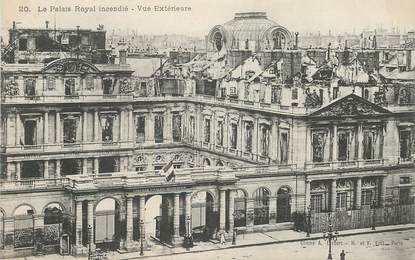  CPA FRANCE  75 "Paris" /  Série La Commune  1871 "le palais royal incendié "