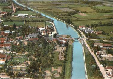 / CPSM FRANCE 18 "Léré, le port, vue aérienne"