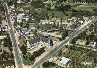 / CPSM FRANCE 18 "Saint Martin d'Auxigny, vue générale aérienne"