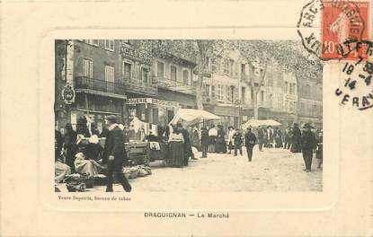 CPA FRANCE 83 "Draguignan, Le Marché"