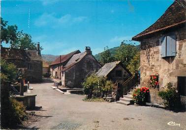 CPSM FRANCE 19 "Le Pescher, place du vieux moulin"