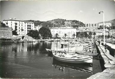 / CPSM FRANCE 20 "Corse, Ajaccio, le vieux port" / BATEAU