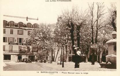 / CPA FRANCE 04 "Barcelonnette, place Manuel sous la neige"