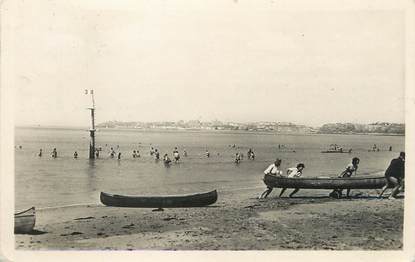 / CPSM FRANCE 50 "Saint Pair sur Mer, le roc de Granville vu de la plage"