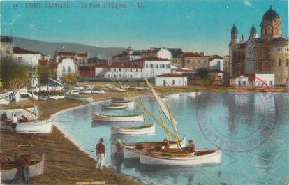 / CPA FRANCE 83 "Saint Raphaël, le port et l'église"