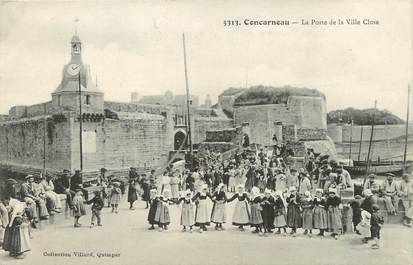/ CPA FRANCE 29 "Concarneau, la porte de la ville close"