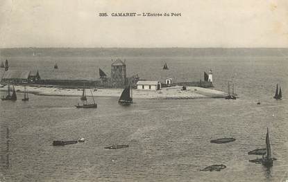 / CPA FRANCE 29 "Camaret, l'entrée du port"