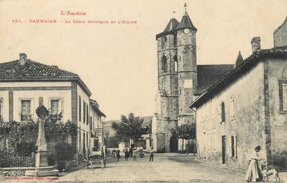 / CPA FRANCE 09 "Damauzan, la croix gothique et l'église"