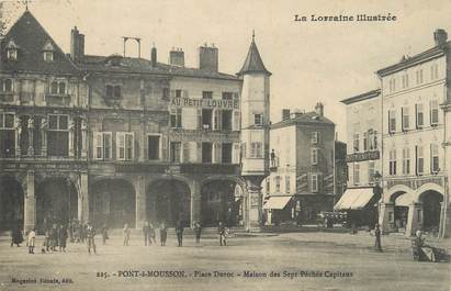 / CPA FRANCE 54 "Pont à Mousson, place Duroc, maison des sept pêchés capitaux"