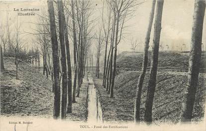 / CPA FRANCE 54 "Toul, fossé des Fortifications"