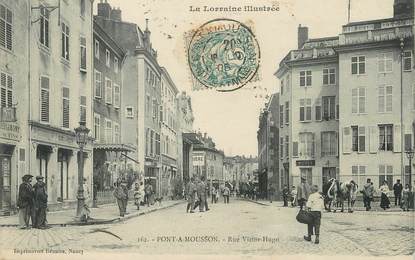 / CPA FRANCE 54 "Pont A Mousson, rue Victor Hugo"