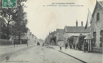 / CPA FRANCE 54 "Lunéville, rue d'Alsace"