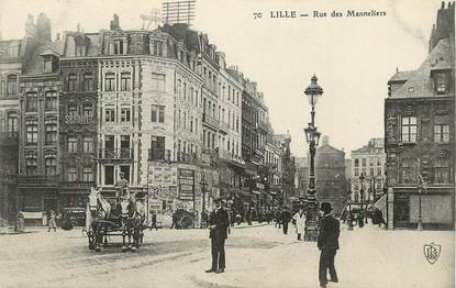 / CPA FRANCE 59 "Lille, rue des Manneliers"