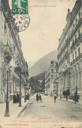 / CPA FRANCE 65 "Cauterets, bld Latapie et hôtel Continental"