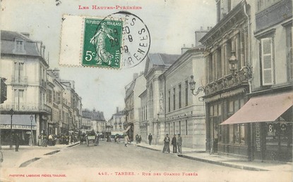 / CPA FRANCE 65 "Tarbes, rue des grands fossés "