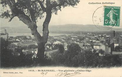 / CPA FRANCE 83 "Saint Raphaël, vue générale, chêne liège"