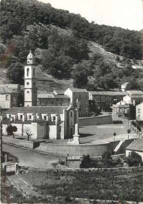 / CPSM FRANCE 20 "Corse, Levie, la place de l'église"