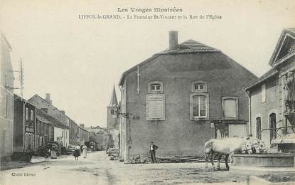 / CPA FRANCE 88 "Liffol Le Grand, la fontaine Saint Vincent et la rue de l'église"