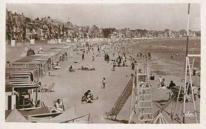 / CPSM FRANCE 44 "La Baule, vue générale de la plage"