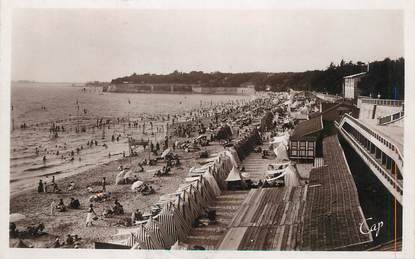 / CPSM FRANCE 17 "Fouras, la plage à marée haute"