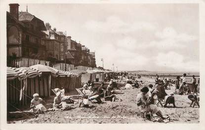 / CPSM FRANCE 14 "Houlgate, vue de la plage"