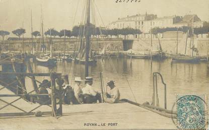 / CPA FRANCE 17 "Royan, le  port"