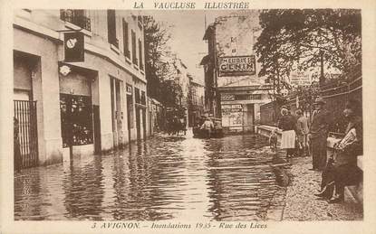 / CPA FRANCE 84 "Avignon, rue des Lices" / INONDATION