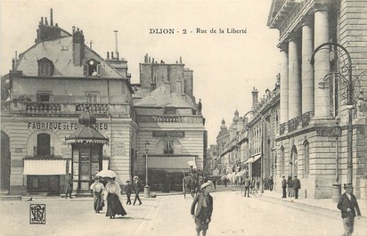 / CPA FRANCE 21"Dijon, rue de la liberté"