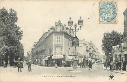 / CPA FRANCE 03 "Vichy, place Victor Hugo"