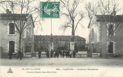 / CPA FRANCE 46 "Cahors, caserne Bessières"