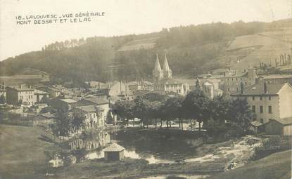 / CPA FRANCE 07 "La Louvesc, vue générale Mont Besset et le lac"