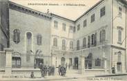 83 Var / CPA FRANCE 83 "Draguignan illustré, l'hôtel de ville"