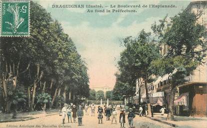 / CPA FRANCE 83 "Draguignan illustré, le boulevard de l'esplanade"