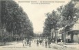 / CPA FRANCE 83 "Draguignan illustré, le boulevard de l'esplanade, au fond la préfecture"