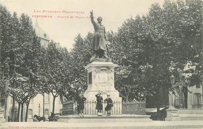 / CPA FRANCE 66 "Perpignan, statue et place Arago"