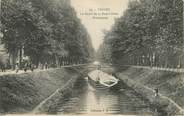 10 Aube / CPA FRANCE 10 "Troyes, le canal de la Haute Seine, promenade"